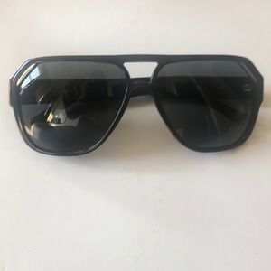 Authentic Dolce&Gabbana 4138 Sunglasses